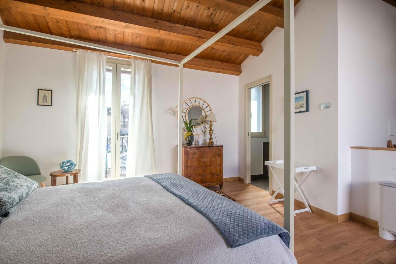 Cassaro Apartment Con Terrazza By Wonderful Italy Palermo Bagian luar foto
